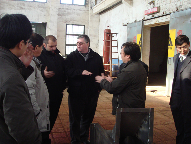 Clients Visit Peanut Machinery Supplier